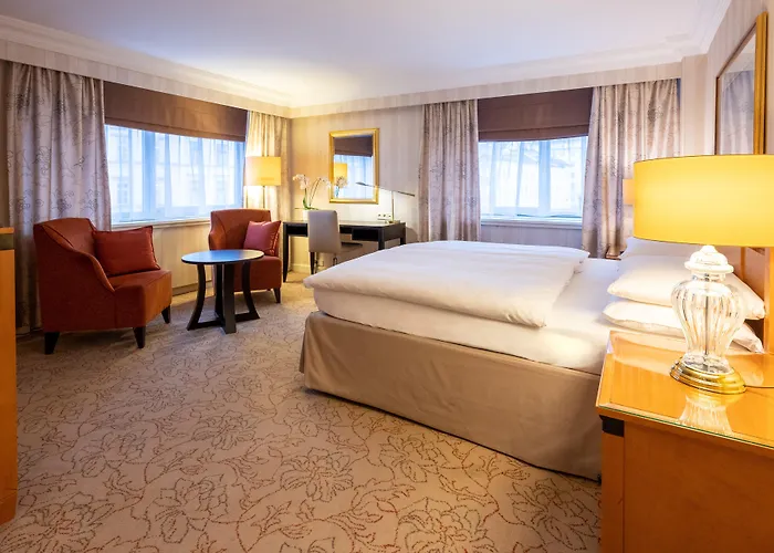 Hilton Waterfront 4* Vienna