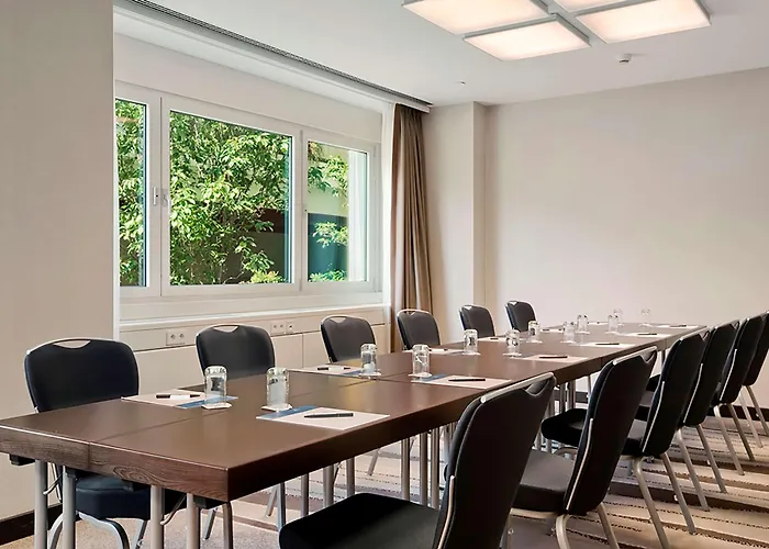 Hotel Hilton Waterfront 4*