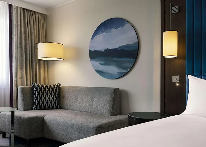 Hilton Waterfront 4* Vienna