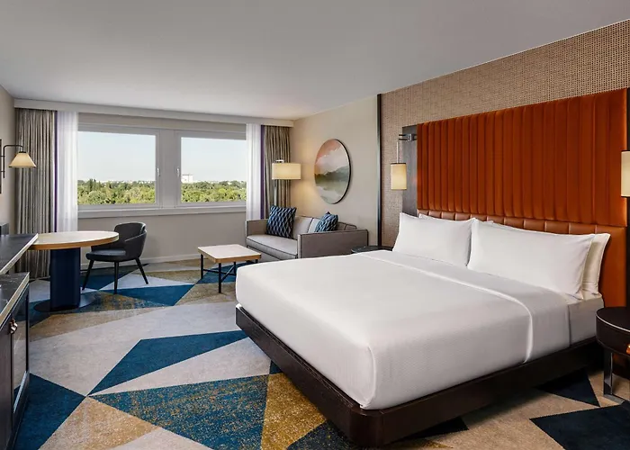 Hotel Hilton Waterfront 4*