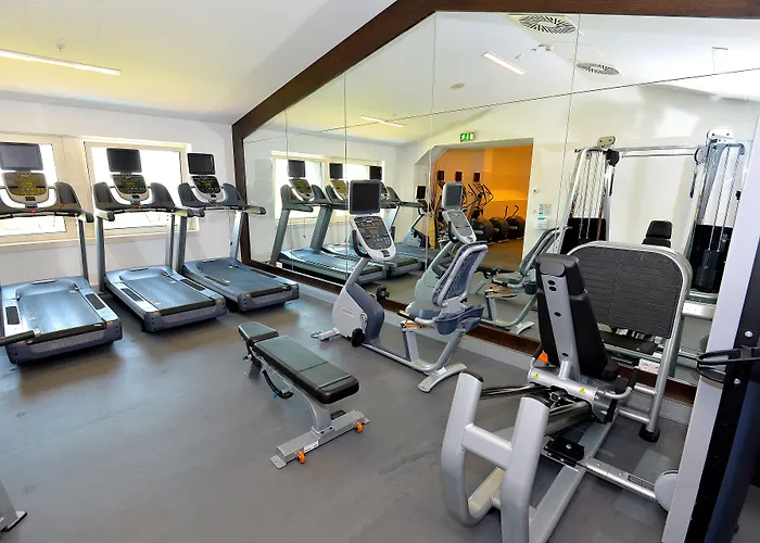 Hilton Waterfront 4*