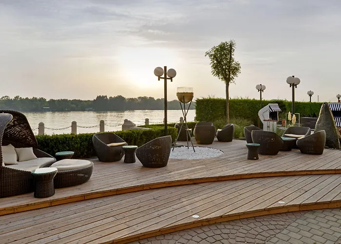 Hotel Hilton Waterfront 4*