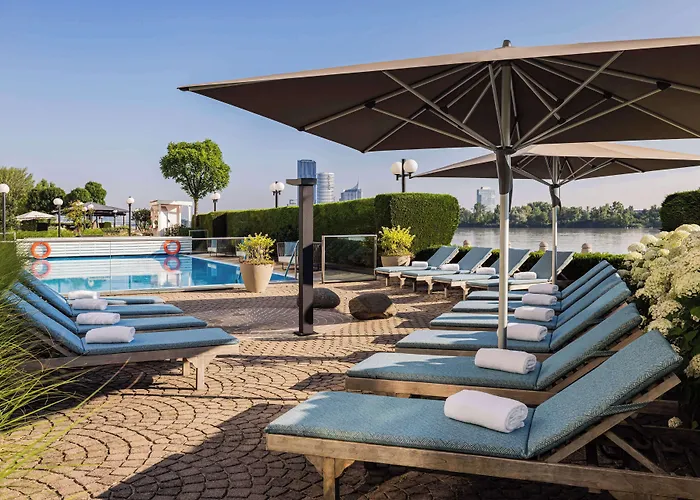 Hilton Waterfront