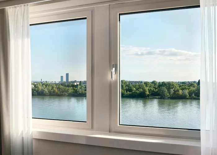 Hilton Waterfront Vienna